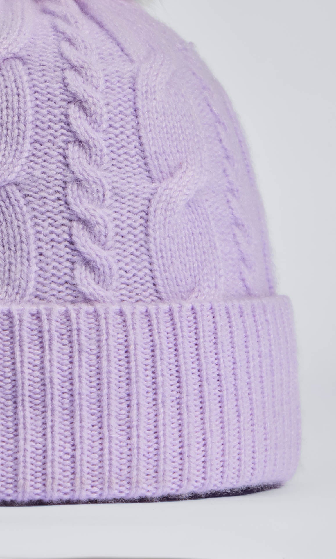 Cable-Knit Cashmere Beanie